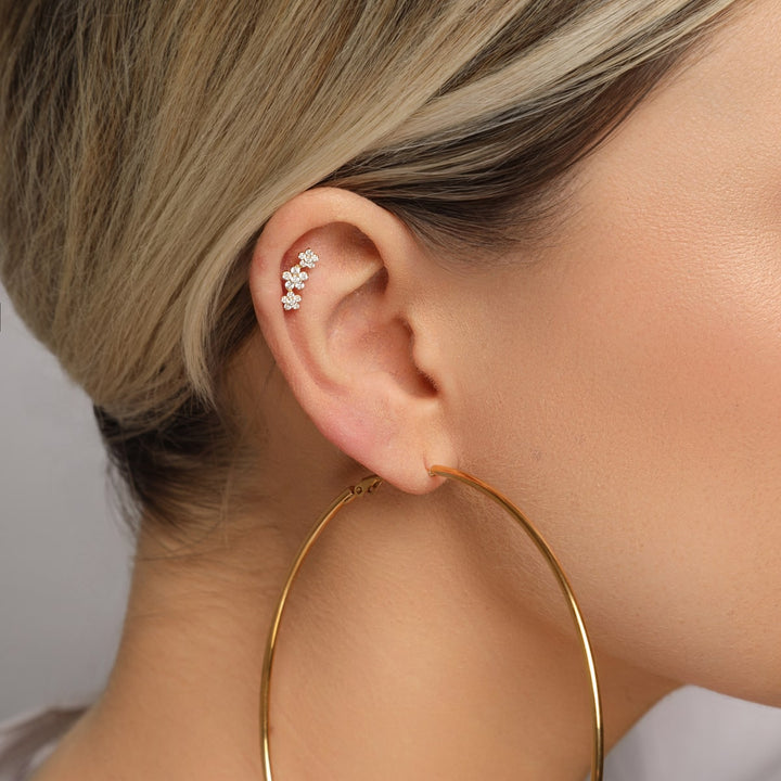 Blumen Piercing Helix Titan Gold wasserfest