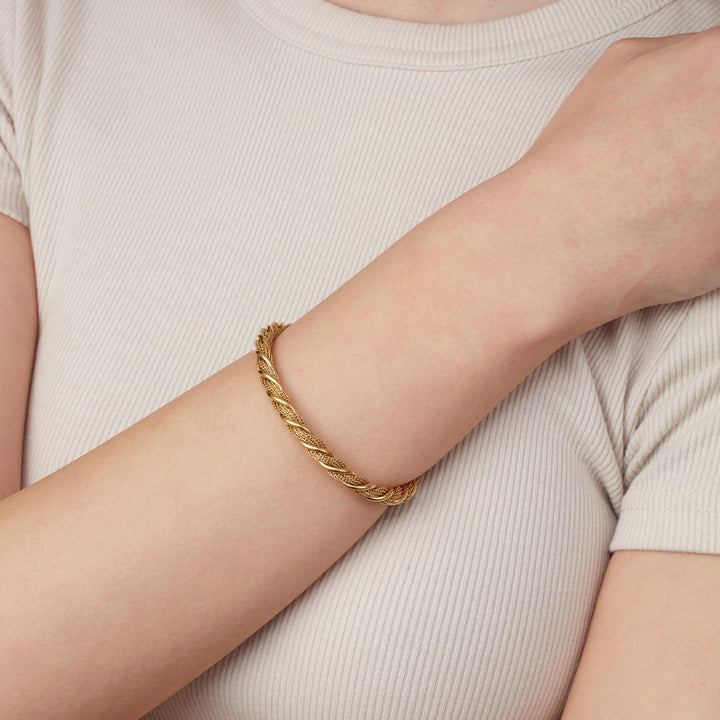 wasserfester Armreif gedreht Twist Edelstahl
