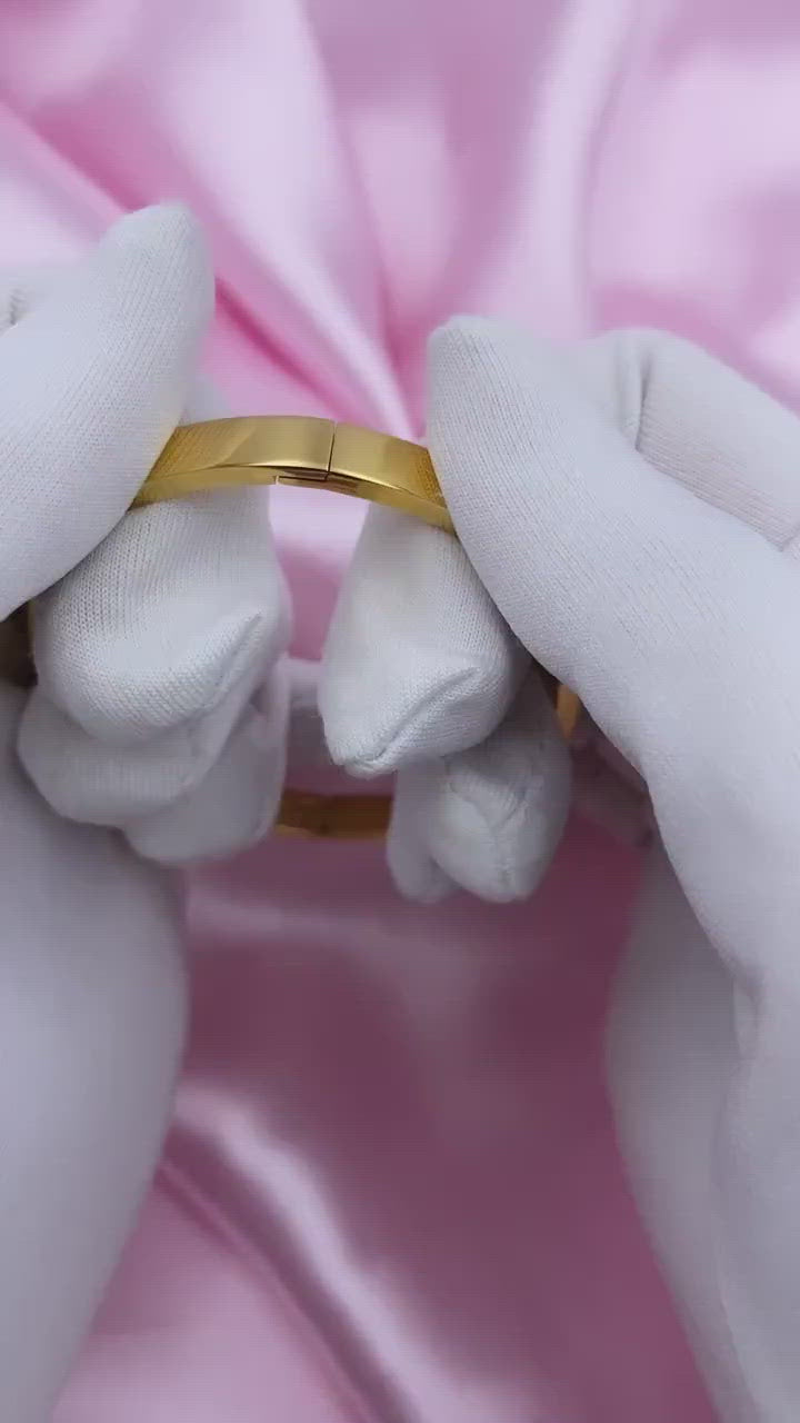 Dezenter Armreif gold Edelstahl 18K vergoldet wasserfest