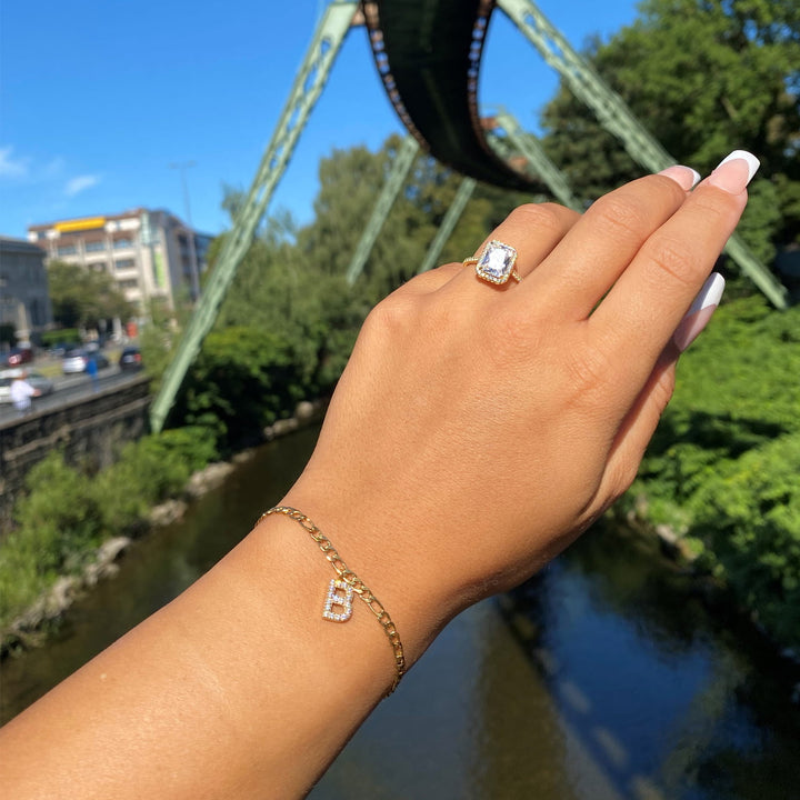 Armband mit einzelnem Buchstaben Anhänger 18K vergoldet