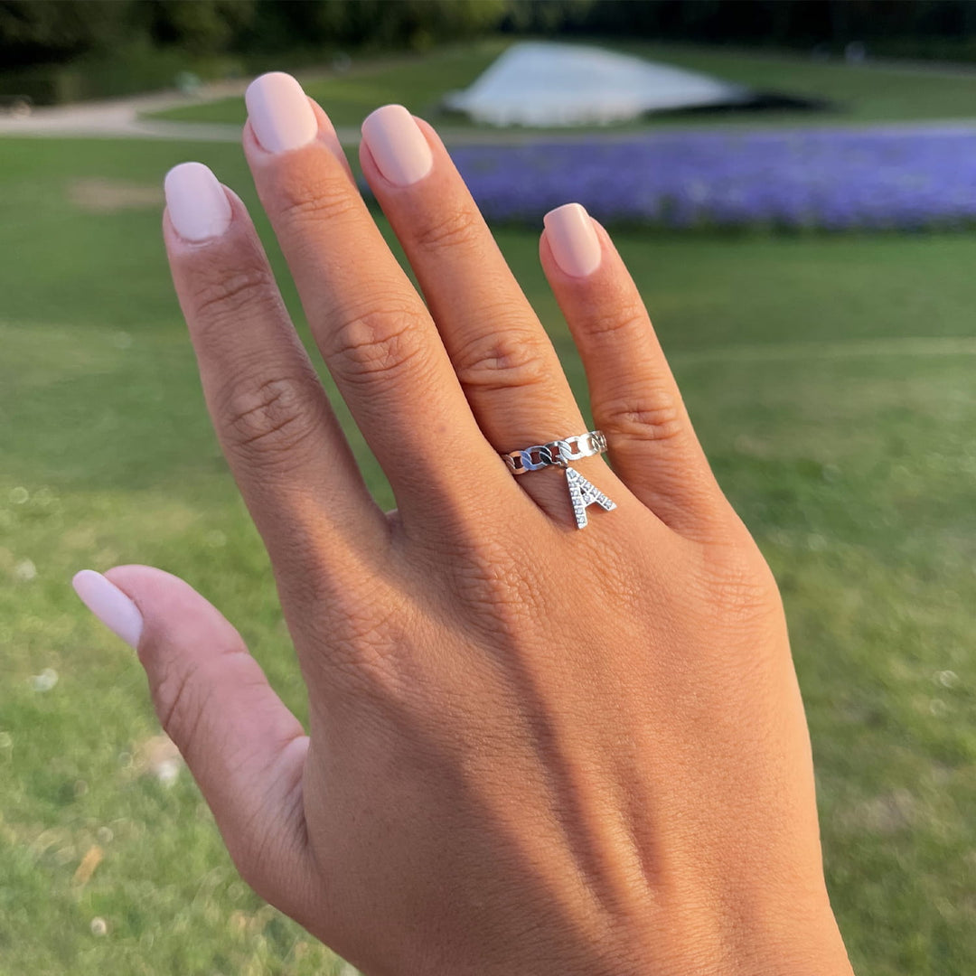 Buchstaben Ring personalisiert Silber wasserfest
