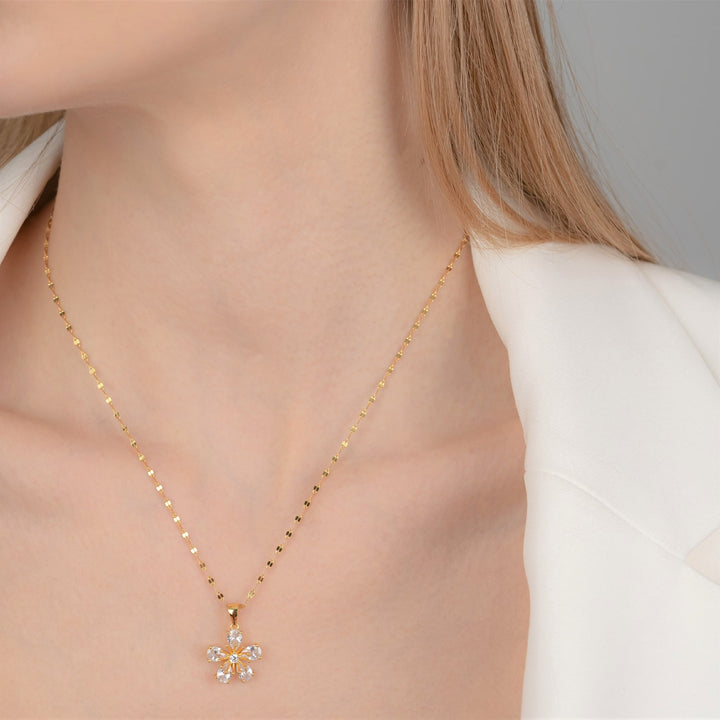 Kette mit Blume Echtsilber 18K vergoldet Sakura