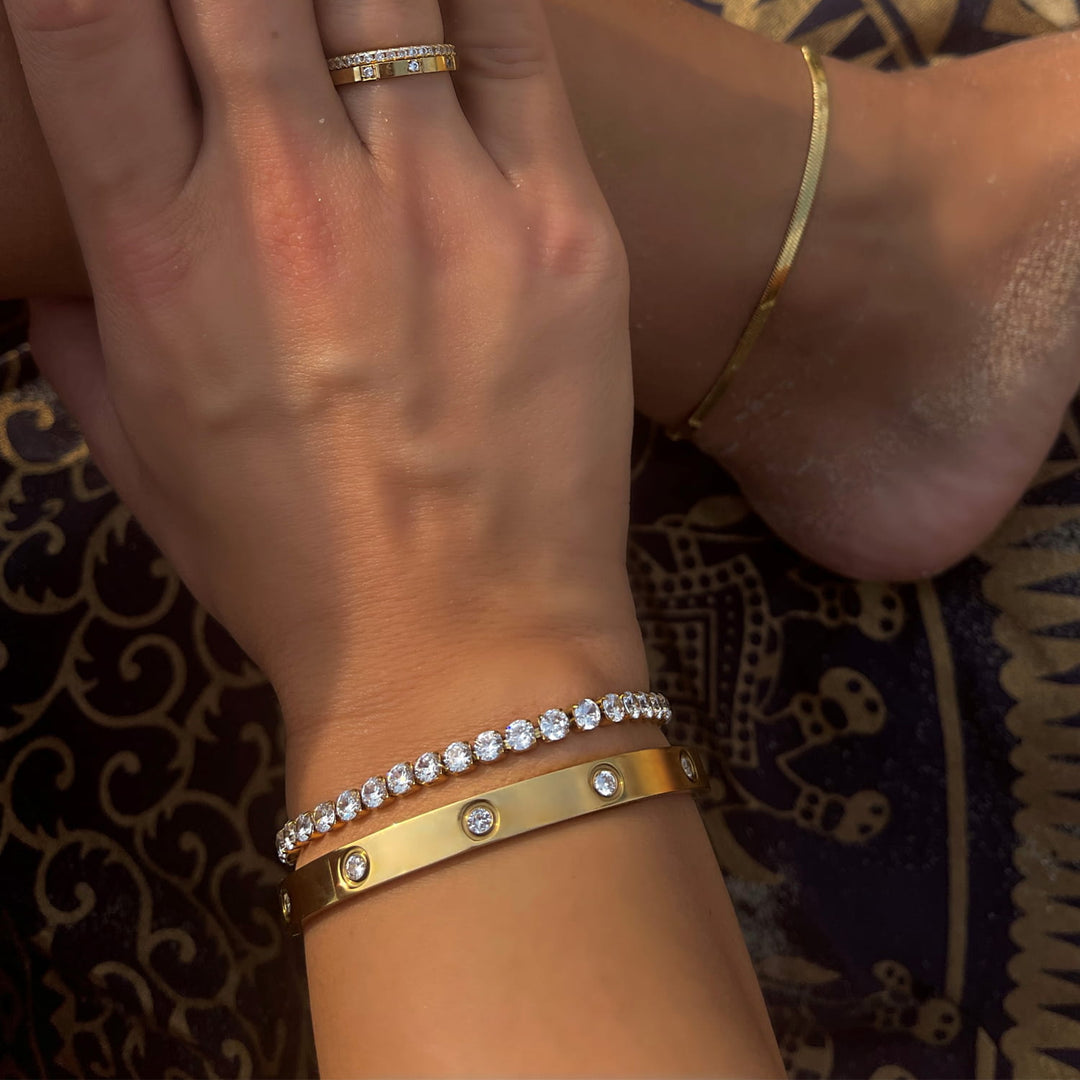 Tennis Armband Iced Out in Gold wasserfest Damen